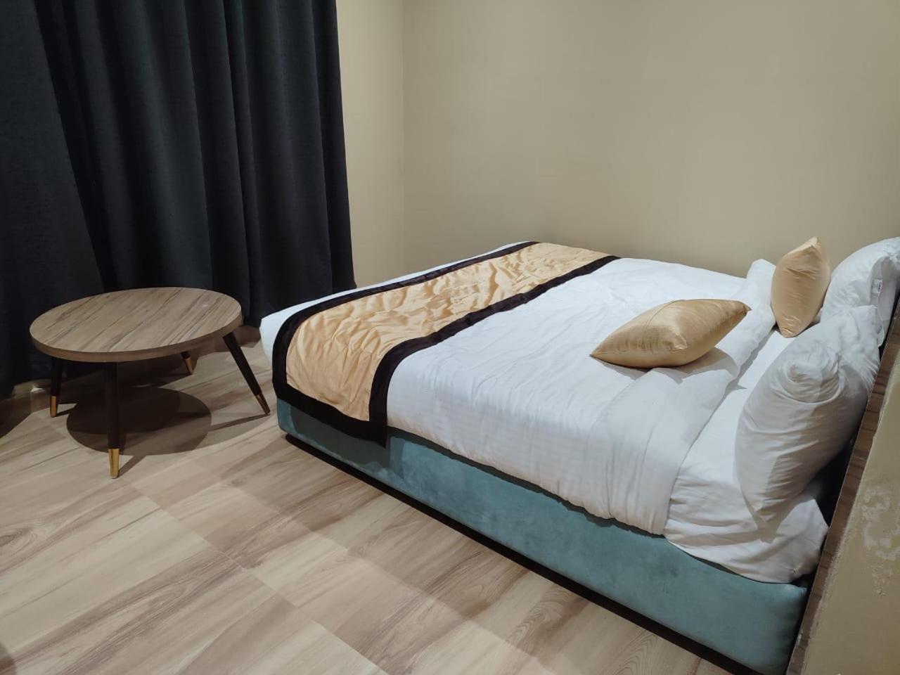 The Velvet Sky Hotel & Resort Bahraich Dış mekan fotoğraf